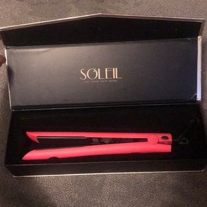 Soleil Flat Iron